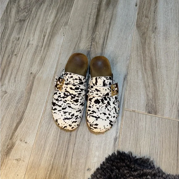 Tory Burch Cow Print Mules - Picture 2 of 5